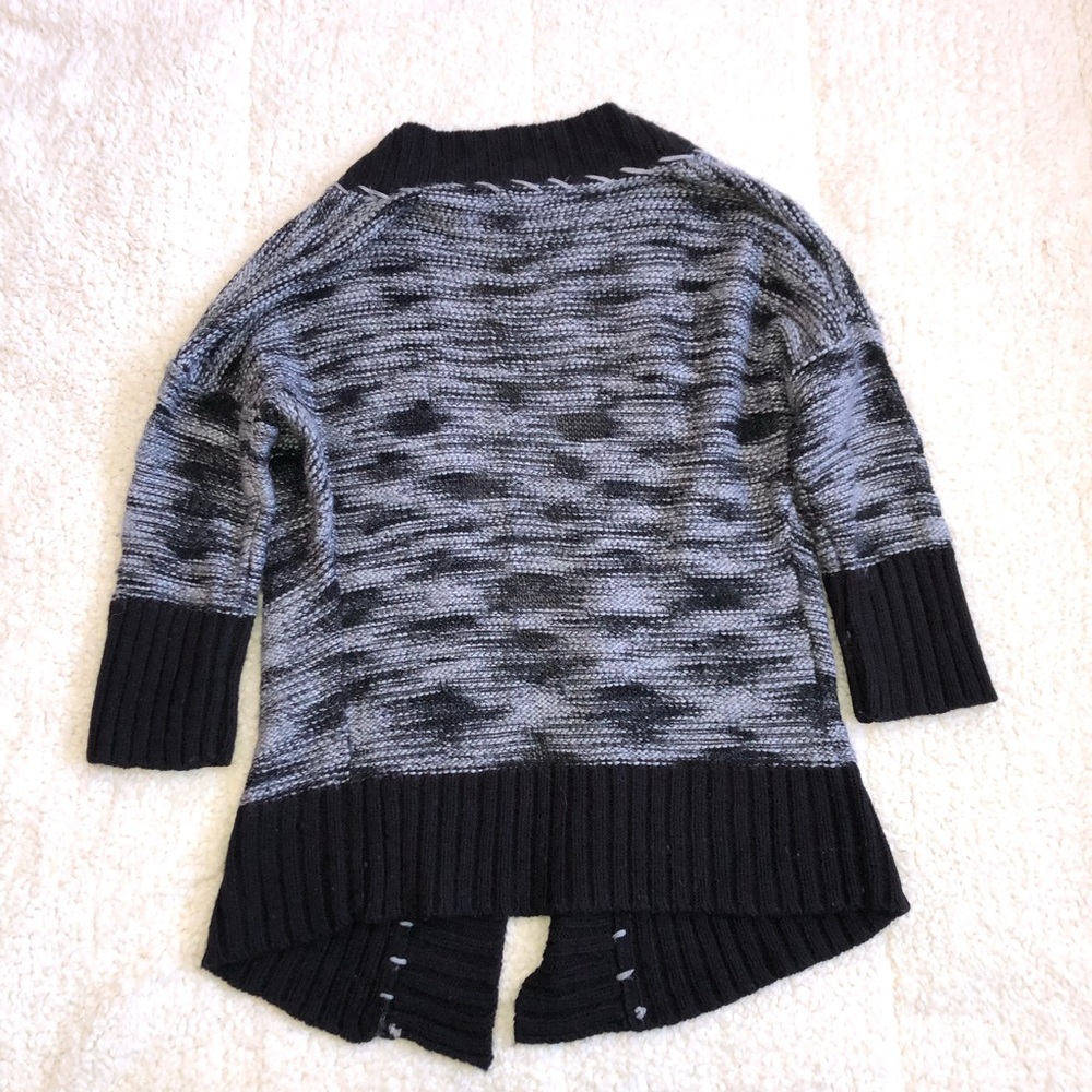 BKE sweater - Picture 3 of 3